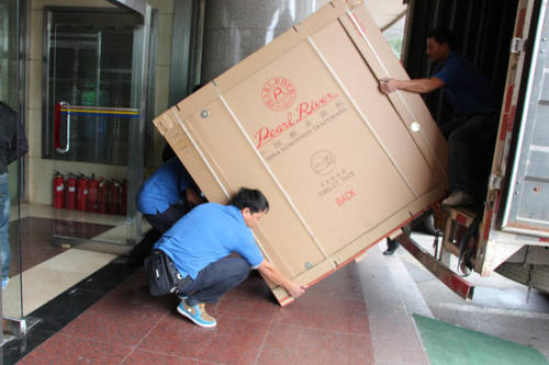 安宁钢琴贵重工艺品无忧运